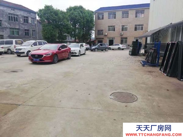 岳陽市岳陽樓區(qū) 南湖新區(qū)趕山路雙塘村附近臨近路邊廠房倉庫可整租分租配套齊