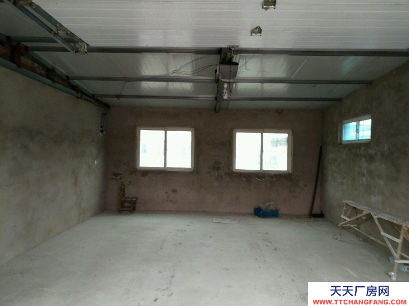 (出租) 營口大石橋蔬菜批發市場附近解放道口 倉庫出租 60平米