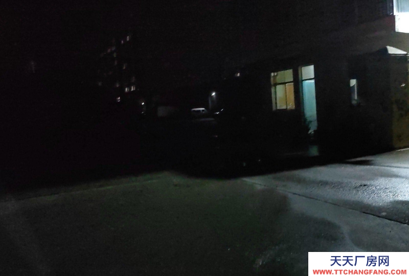 日照莒縣廠房在后城花園東側(cè)交通方便，安全可靠