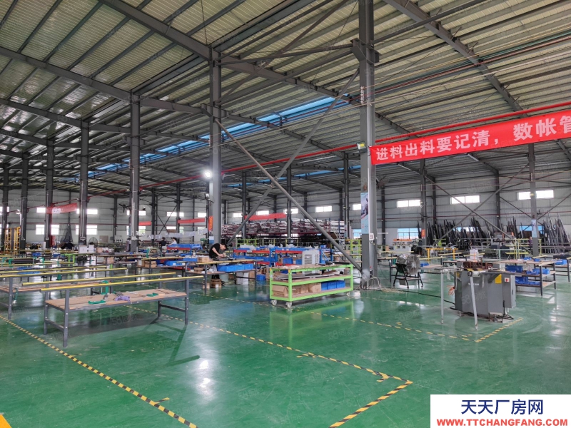 (出租) 佛山三水西南南岸工業區現成地坪漆水電裝修單一層廠房7600方出租