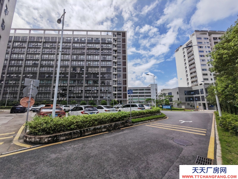 (出租) 深圳700平起租 坪地高新產業園樓上精裝修廠房整層3000平出租