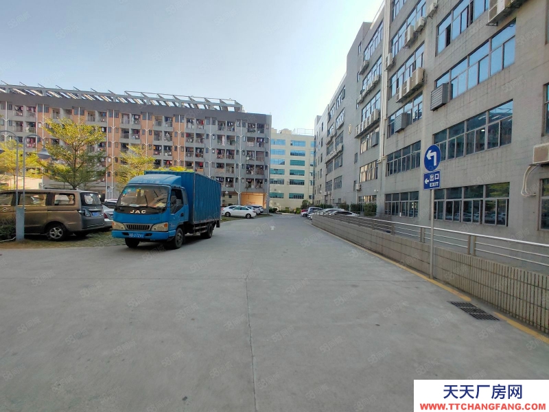 (出租) 深圳平湖輔城坳原房東精裝修獨院廠房4層8000平報價26元可分租