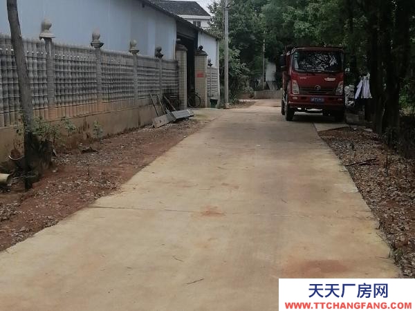 岳陽市湘陰區 廠房位于金龍鎮芙蓉大道旁，三相四線，自來水，網絡一應俱全