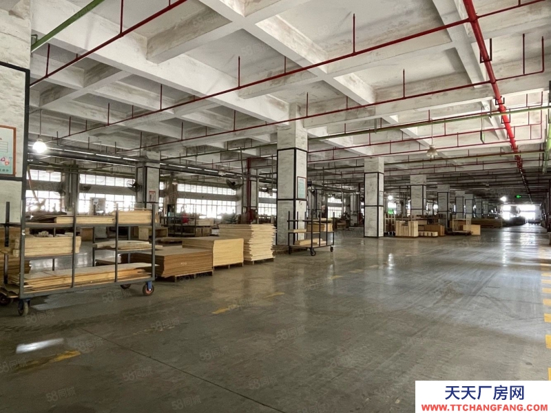 (出租) 深圳鹽田獨(dú)門(mén)獨(dú)院4萬(wàn)平方廠房倉(cāng)庫(kù)出租，空地大，帶貨臺(tái),可分租