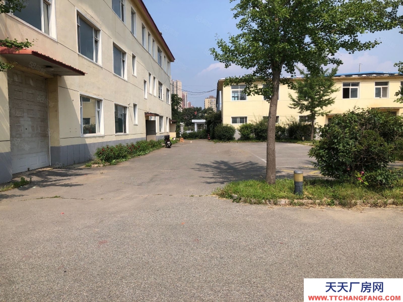 (出售) 鞍山千山高新區(qū)附近1400平辦公樓整體出售出租