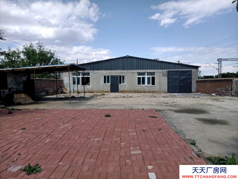 (出售)錦州 凌海市雙羊本村，供銷社飯店附近 廠房 2000平米