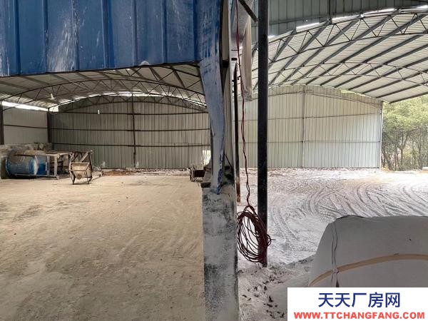 岳陽市岳陽區 107國道旁，往新開方向五百米！