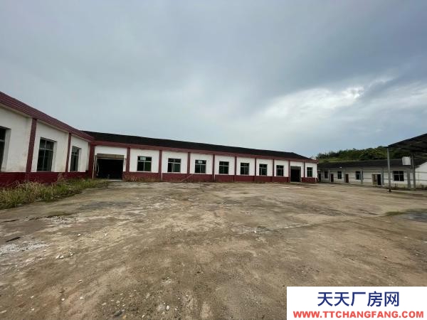 岳陽(yáng)市平江區(qū) 建筑面積4000平方米2間車(chē)間面積1300