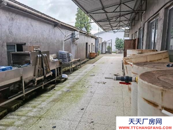 岳陽(yáng)市君山區(qū) 廠房面積600平米，外部空曠，內(nèi)部空間大，可塑性強(qiáng)！
