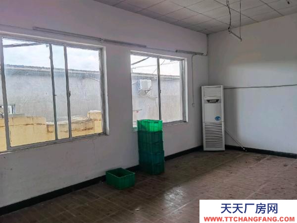 岳陽(yáng)市君山區(qū) 廠房面積600平米，外部空曠，內(nèi)部空間大，可塑性強(qiáng)！