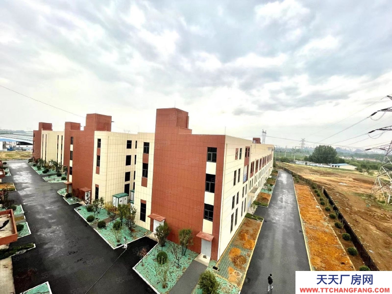 萊蕪1500平米大產(chǎn)權(quán)車(chē)間廠房，二千元平米