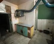 (出售) 紅旗劇場后院，240平米，手續(xù)全，誠心出售，價格可小議