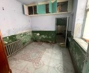 (出售) 紅旗劇場(chǎng)后院，240平米，手續(xù)全，誠(chéng)心出售，價(jià)格可小議