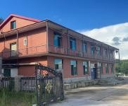 (出租)遼源 建筑面積1000平以上，各種設(shè)施齊全，有停車場(chǎng)！