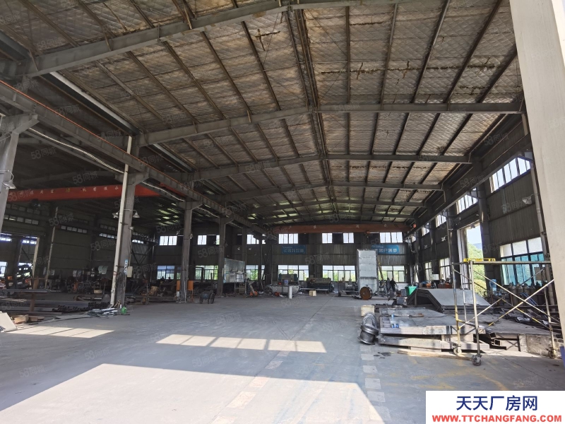湖州吳興(出租) 出租吳興區八里店單層廠房2000平方帶航車層高15米進出方便