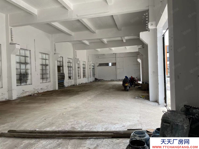 (出租) 蓬江區江會路，帶航吊，帶噴淋消防，23000平方簡廠