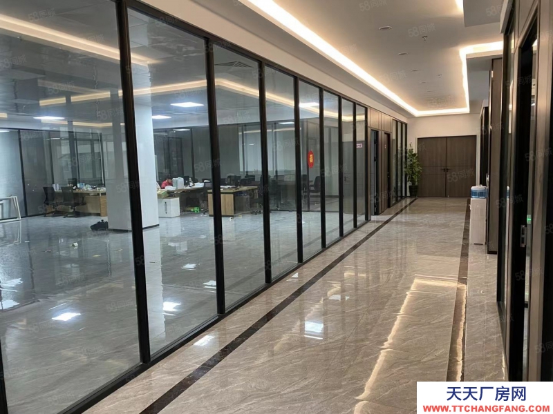 (出租) 江門鶴山市鶴城鎮(zhèn)325國道邊獨(dú)院花園式45000平方廠房出租