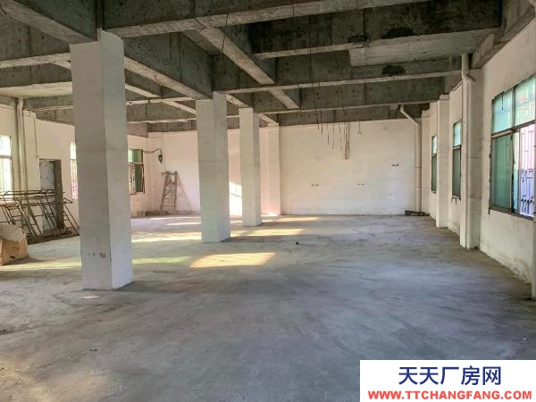 郴州市宜章區 文明北路 亞紅二手車有限公司 二樓商鋪招租啦