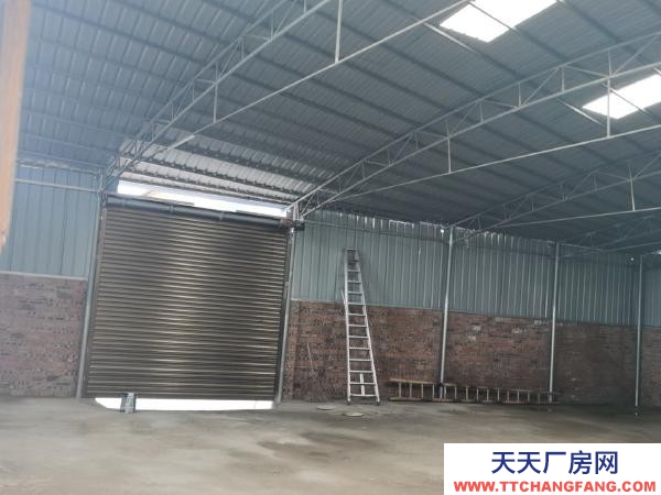 永州市祁陽區廠房出租  高6米，周圍2.5米紅磚砌圍墻，電動卷扎門，獨立一棟廠房，