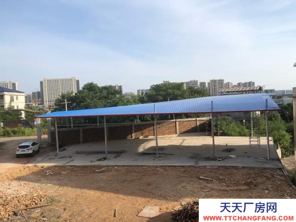 永州市祁陽區廠房出租 該廠房位于長虹街道與盤龍西路交叉路口,原房東新建一手廠房。