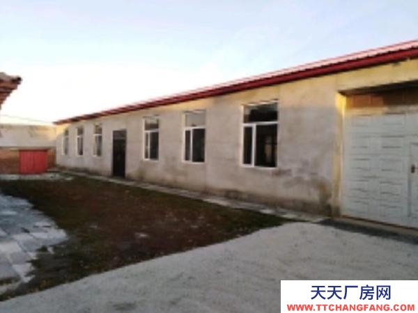 道里有動力電，機加工廠房300平，住房200平，深水井，沉淀窖等