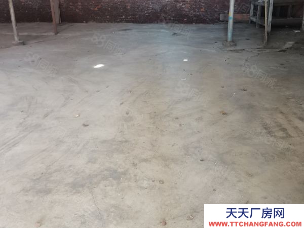 婁底市婁星餅干廠房  清潭學(xué)校附近1800平米的獨(dú)門獨(dú)院倉庫出租