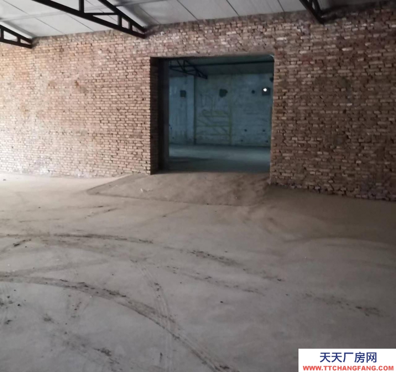 (出租) 回民飼料廠610平米廠庫房出租 大青山野生動物園西