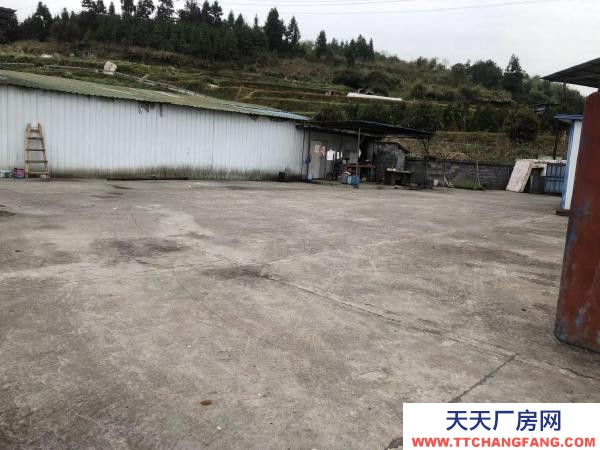 湘西市吉首機加工廠房 廠房露天空地出租，無搭棚，面積500-700平