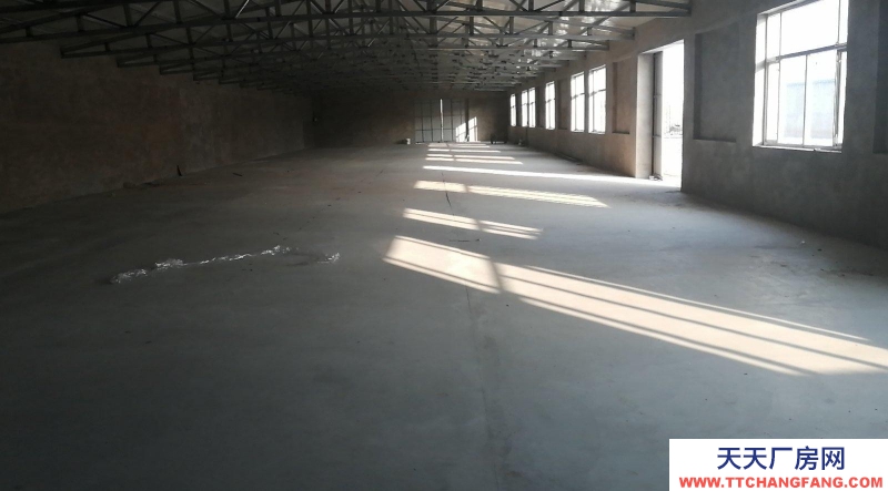 張家口 張北縣(方便食品廠房出租) 出進方便，位置優越，三項電，房租同位置低！