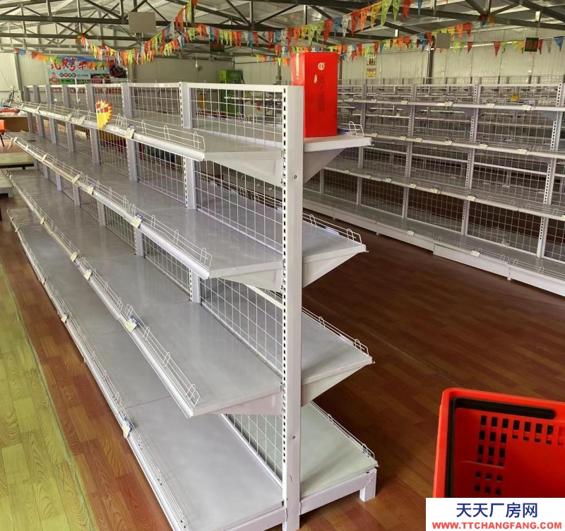 張家口 張北縣 (出租) 原來是超市 里邊的東西都可以撤出來