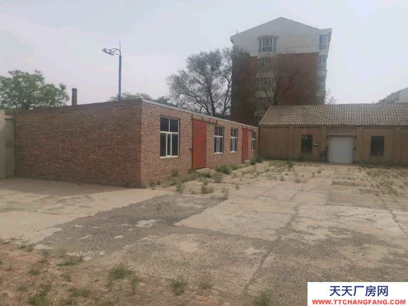 (出租) 托克托機械廠房出租，價格面議，位置優越
