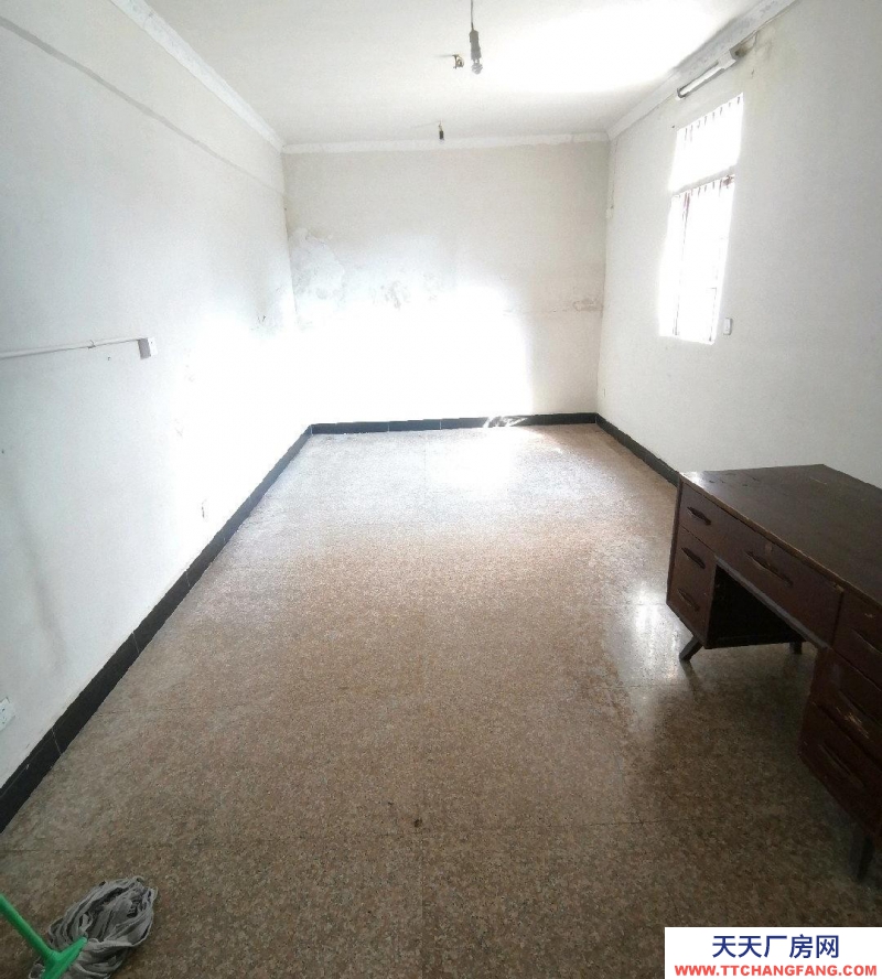 金華市蘭溪(出租) 適合做淘寶、小倉庫、來料加工點（一樓70平）