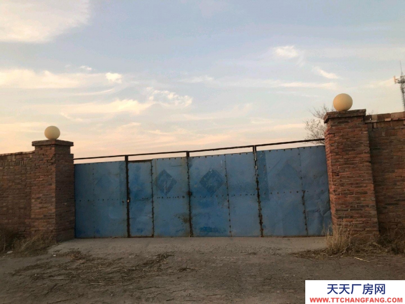 滄州 黃驊(出售) 糕點(diǎn)廠房150平米，場(chǎng)院750平米。交通便利，水電齊全。