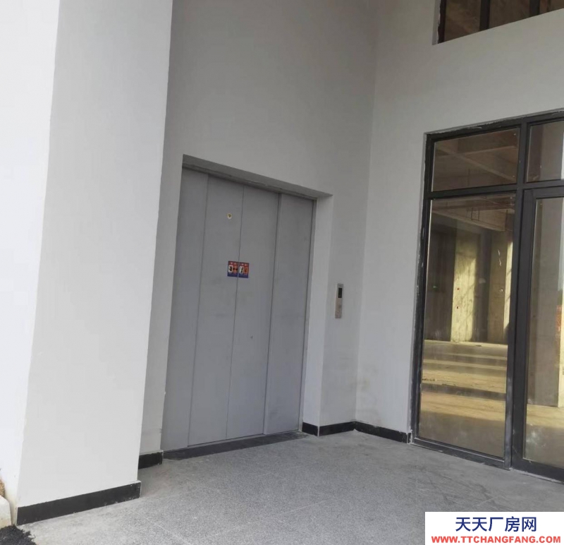 衢州市柯城(出租) 一層高6米，空間大，停車方便  建材加工