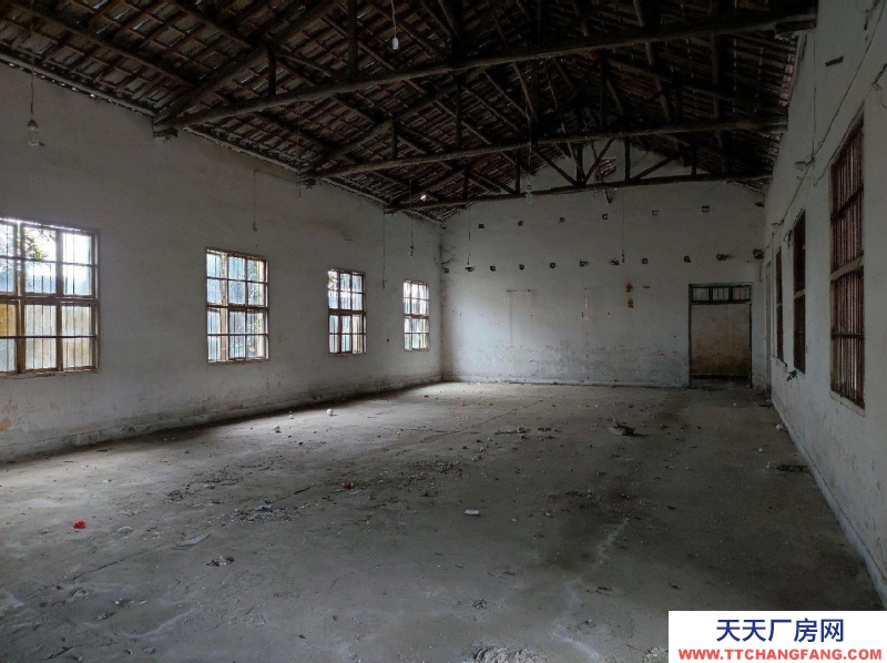 衢州市柯城(出租) 廠房位于傳化物流大道邊上，交通方便，水電齊全  貿(mào)易 辦公 配送