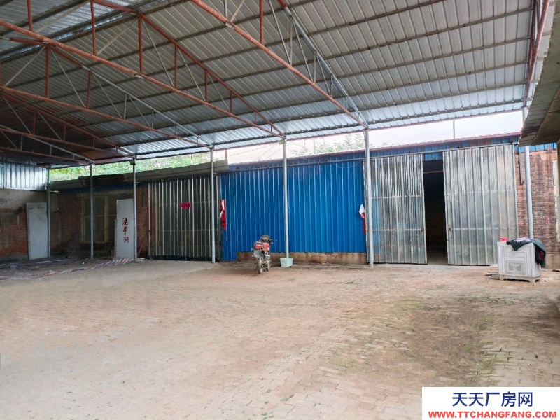 滄州 河間(出租) 自家包裝飲用水廠房水電齊全，守著道邊交通方便，可做廠房和倉庫等使用……