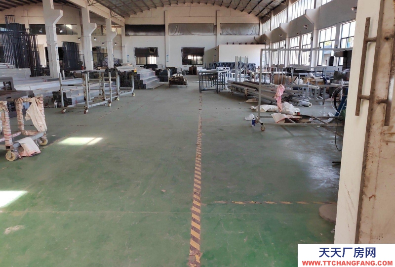 衢州市江山(出租) 工業(yè)園區(qū)標準廠房。廠區(qū)內配有叉車，行吊。噴涂加工。 機械制造 重工業(yè)