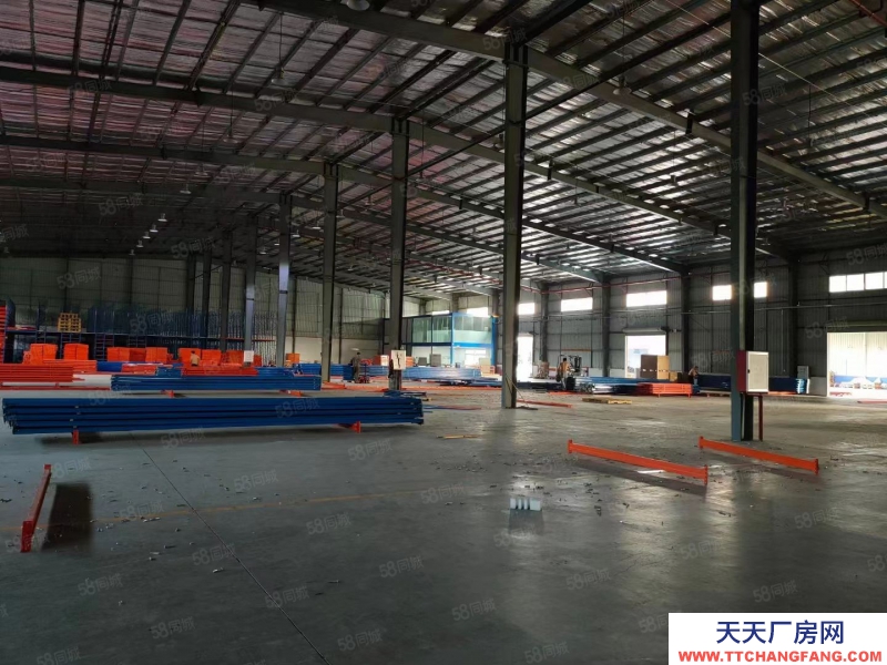 (出租) 廣州花都花東丙二高臺倉出租,現空出4000方,有高位貨架,物流倉庫