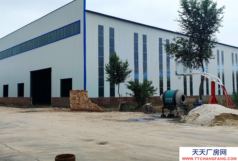 滄州 孟村(出租) 新冷凍飲品車間，位置好。航車10噸每一跨，兩臺？