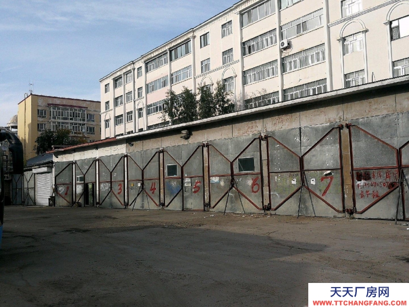 (出售)海拉爾 老客運站院內高舉架大型車庫