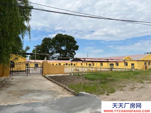 紅崗養殖場出租出售，適合養牛，羊，豬，有草原，配備設施齊全