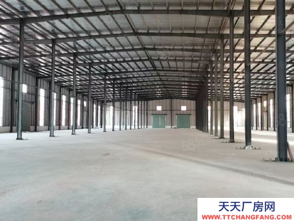 贛州市南康機(jī)加工廠房 園區(qū)廠房交通便利環(huán)境優(yōu)雅。有生活配套。