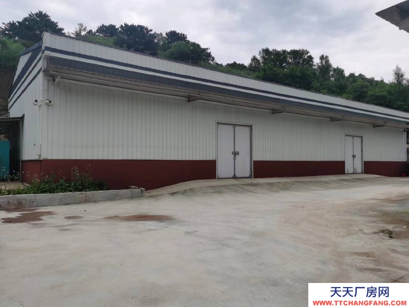 承德 承德縣(出租) 乳制品廠房單層鋼結構，層高8米，廠區道路寬敞，四面環山。