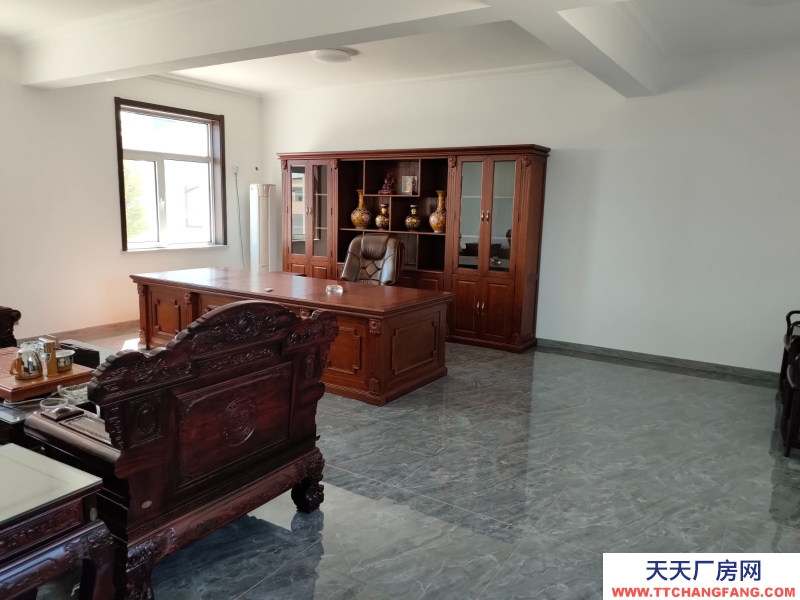 2520平米廠房院內有空地食宿辦公齊全