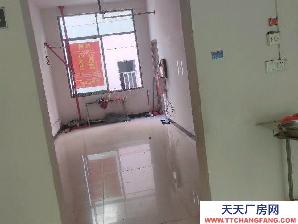 贛州市于都金制衣廠 原制衣廠房二樓，可作寫字樓辦公（具體情況線下面談，電話聯系）