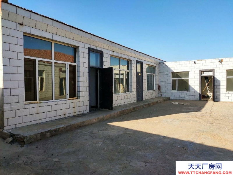 (出租) 臨河廠房出租，臨五路晨光三隊磚瓦房兩棟，建筑面積450平朱