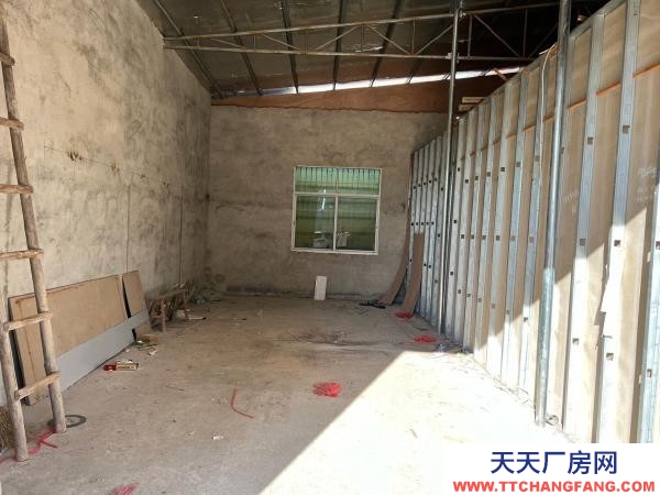 贛州市會(huì)昌機(jī)加工廠房 交通便利、出行方便，適合用作于倉庫