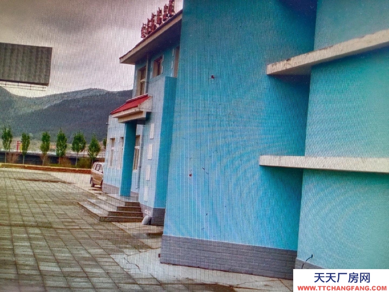 承德 隆化(食用油、油脂及其制品廠房出租) 2層樓房建筑面積684平米，場地面積4800平米。