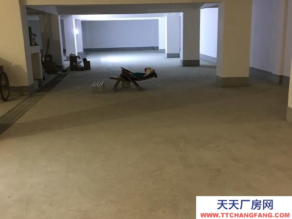 贛州市興國物資倉庫 興國中學安置區（狀元府）后面地下室招租