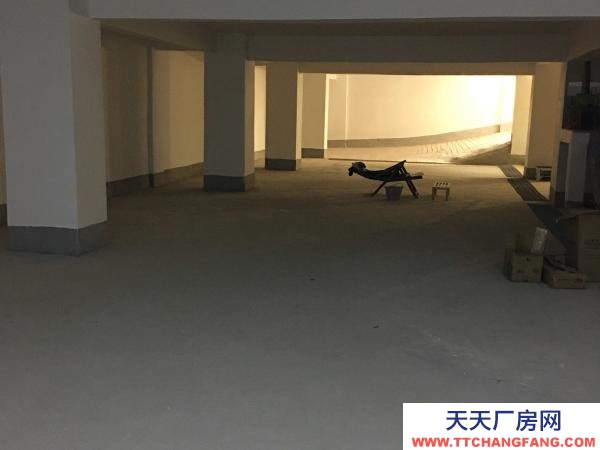 贛州市興國物資倉庫 興國中學安置區（狀元府）后面地下室招租
